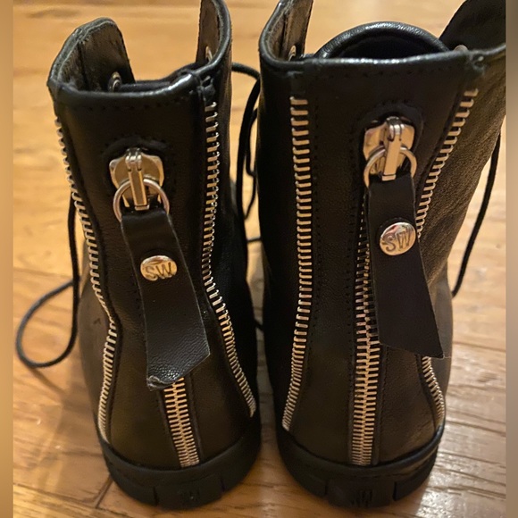 STUART Weitzman Lace-up Boots
ZIPIT lace up high top sneaker in black size 5.5 M - Picture 8 of 12